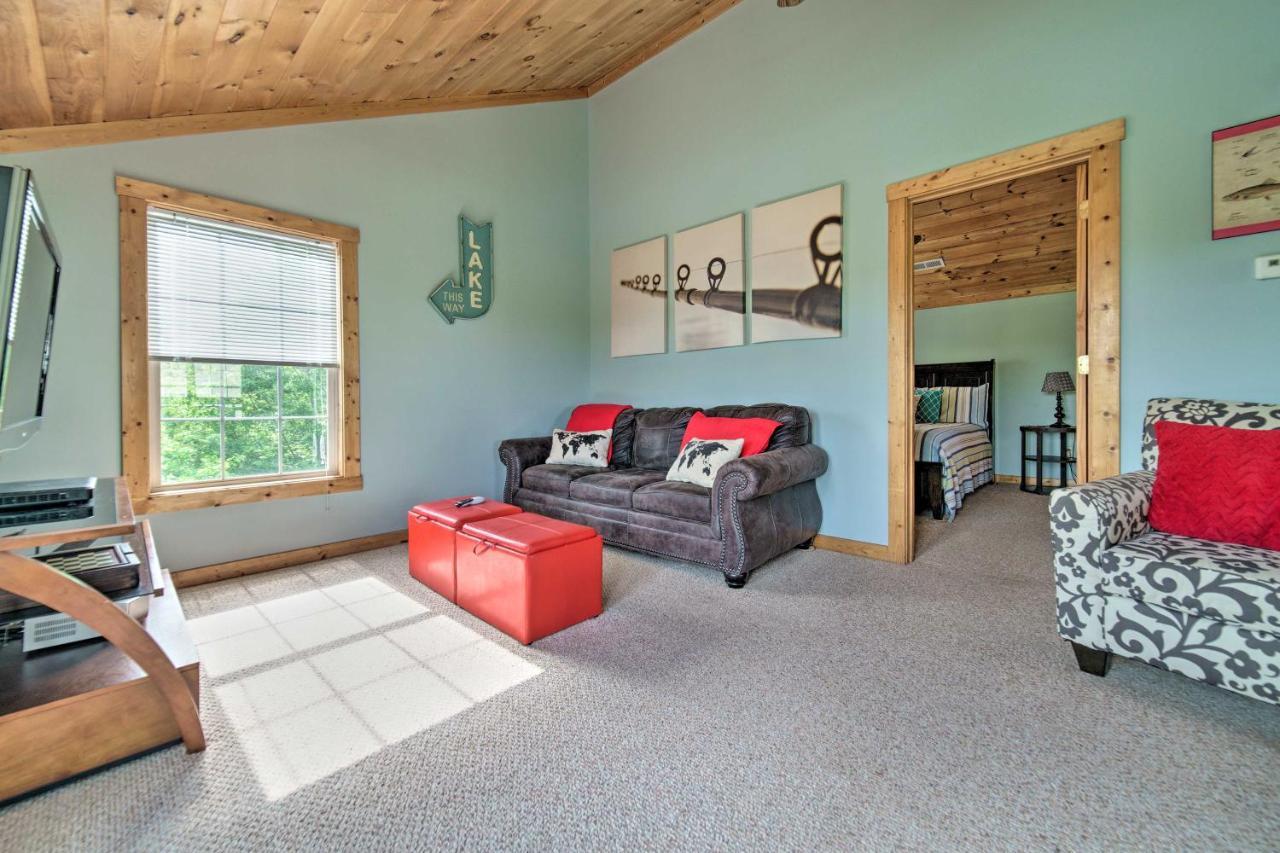 Sevierville Lake House With Deck And Foosball Table! Esterno foto